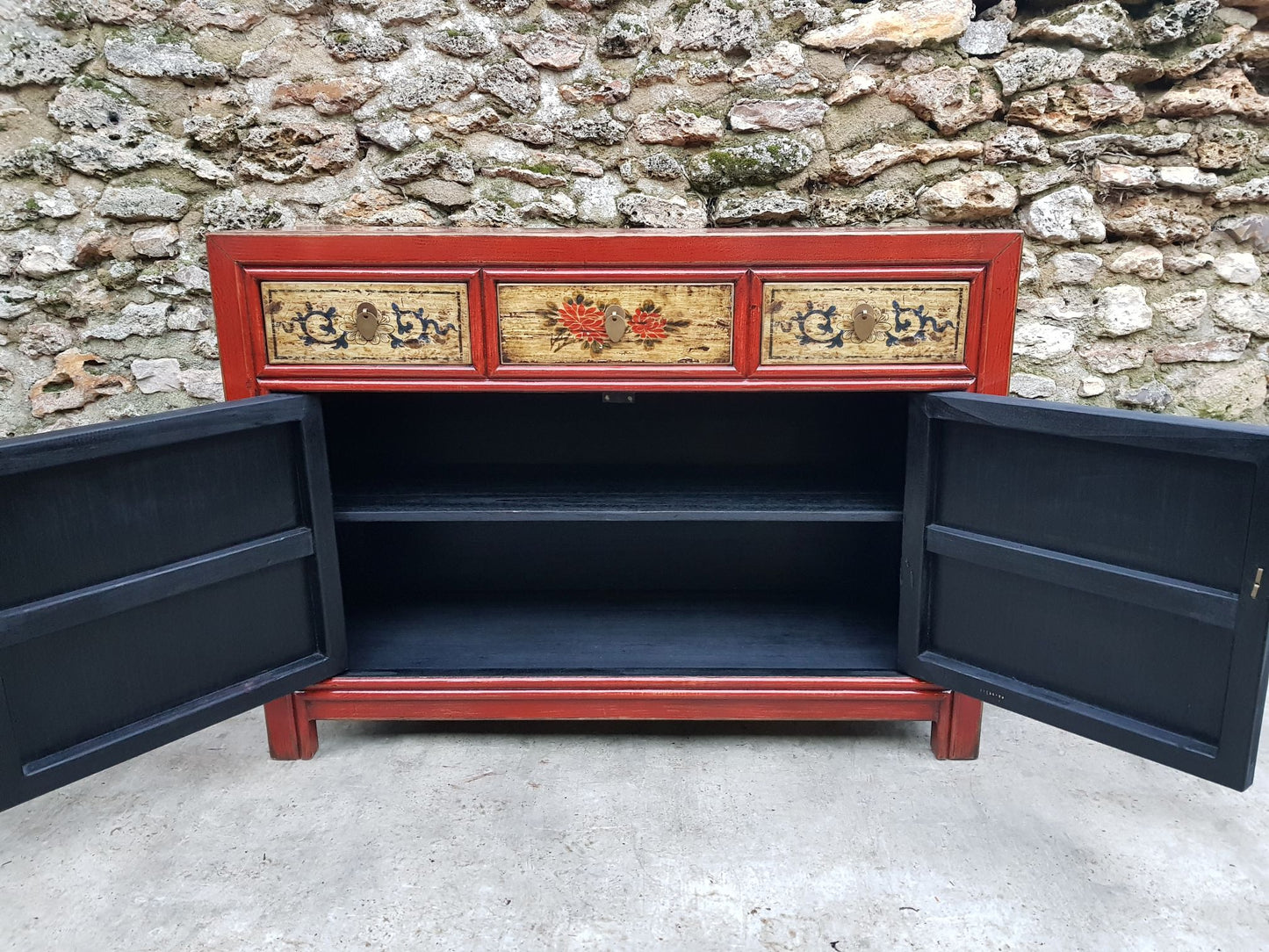 Moyen buffet 3 tiroirs 2 portes motif floral patchwork couleur rouge clair 3