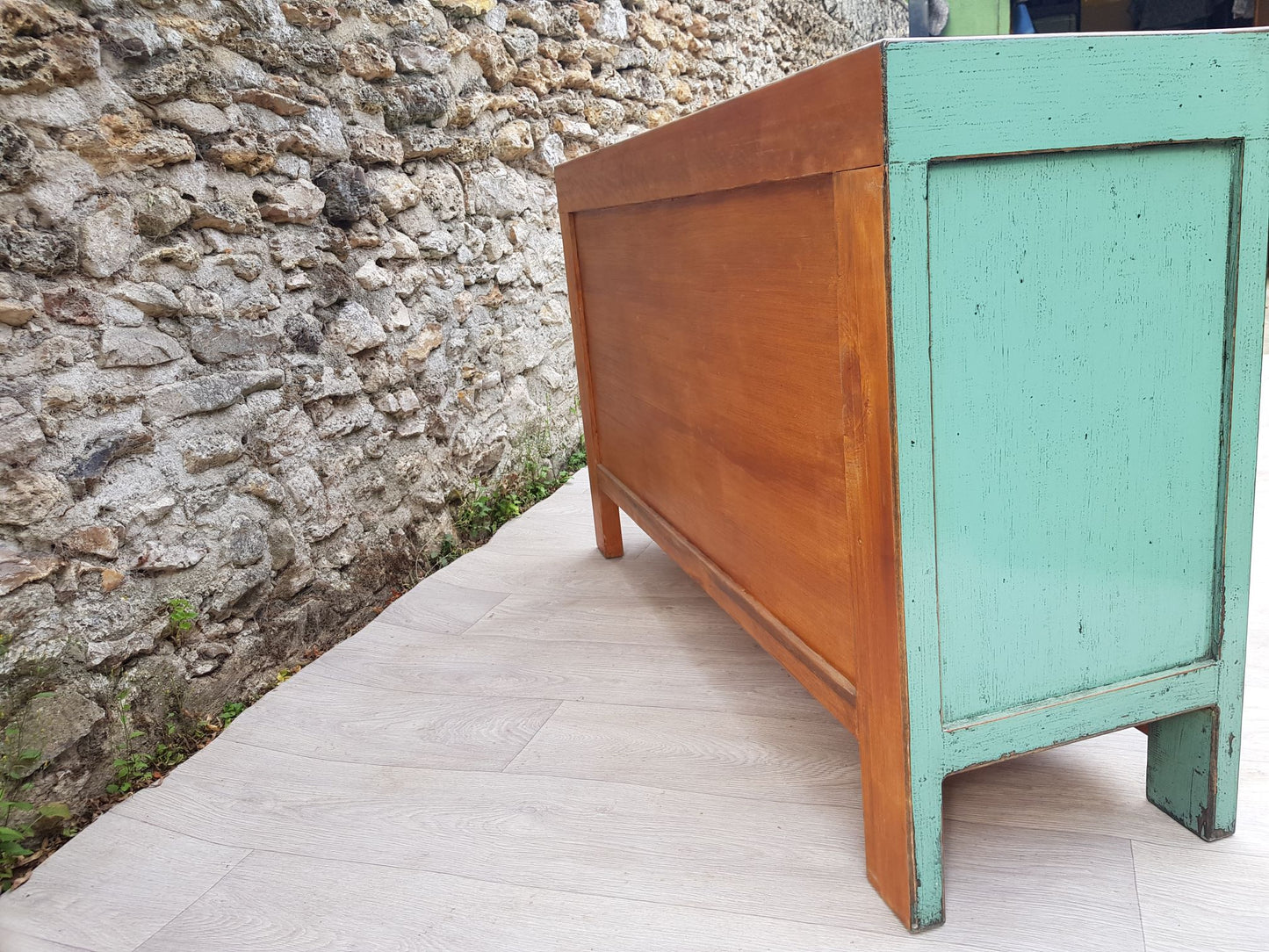 moyen meuble buffet portes à croisillons laqué blanc-bleu pâle arrière