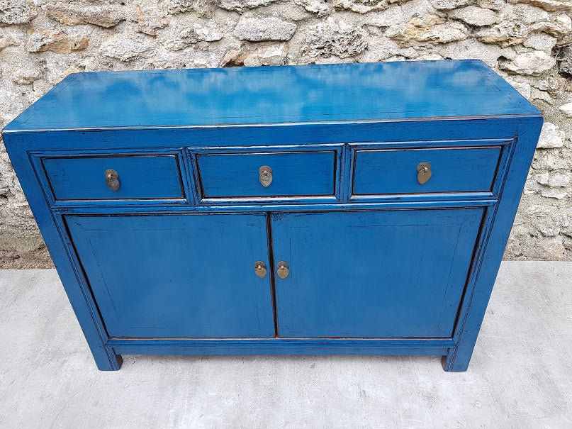 Moyen buffet bleu pétrole vue de dessus