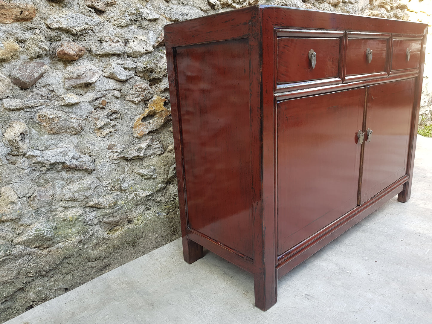 Buffet Salon Laqué couleur Rouge Foncé 3 Tiroirs 2 Portes