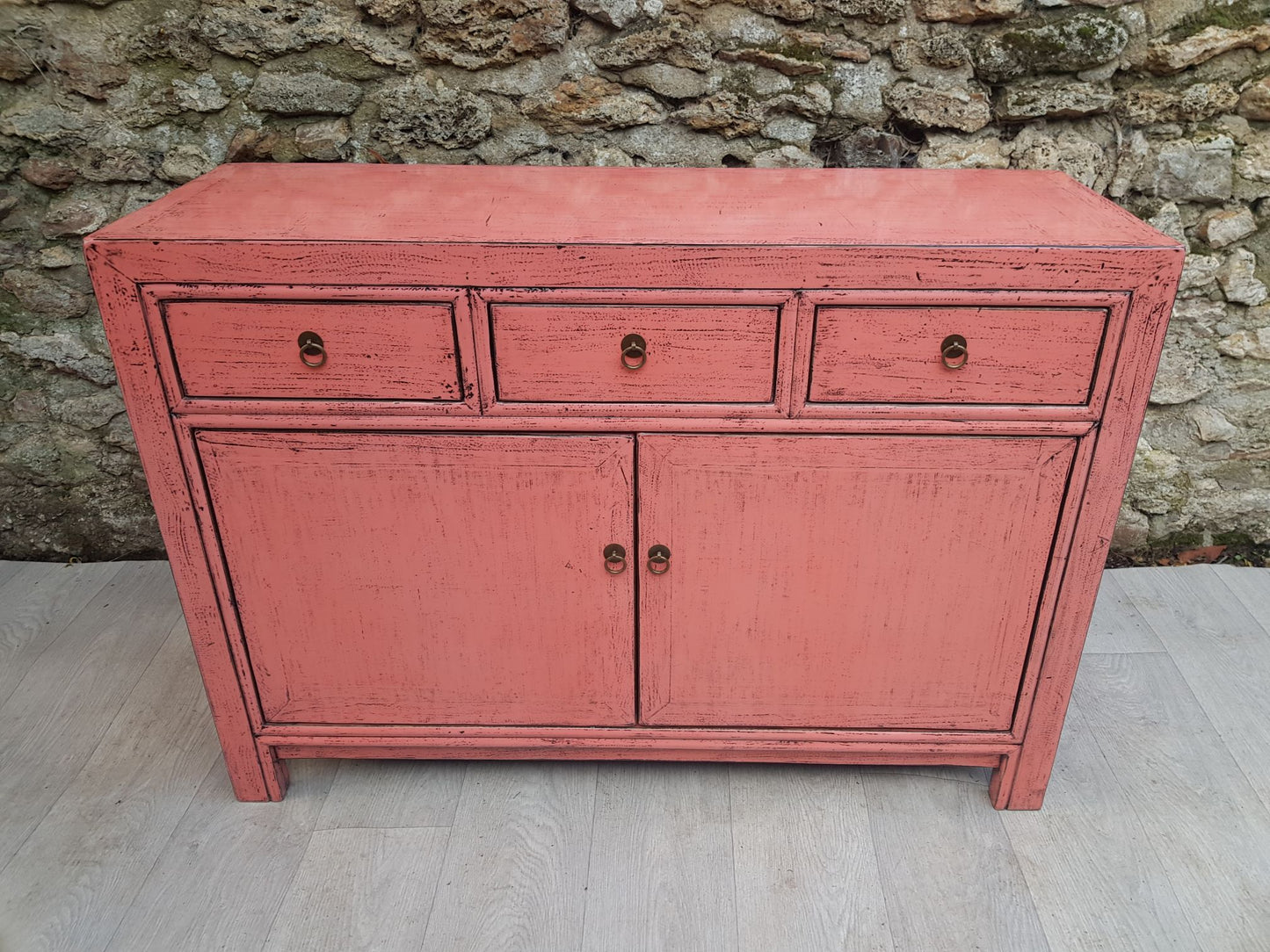Buffet 3 tiroirs 2 portes rose clair laque dessus