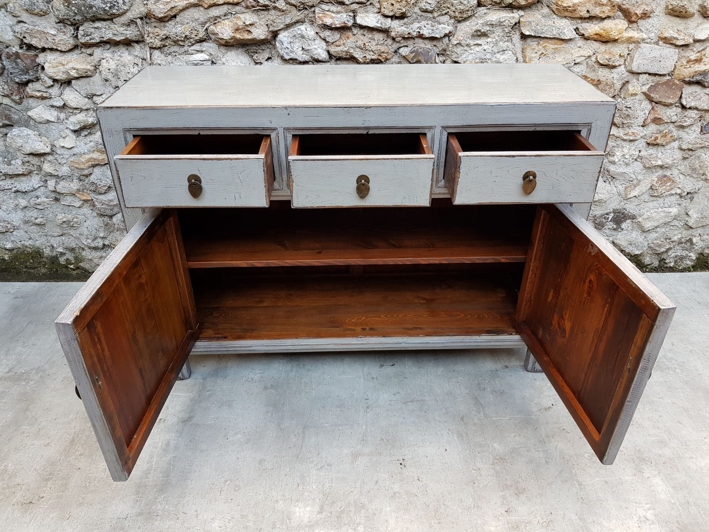 meuble buffet moyen bahut commode 3 tiroirs 2 portes couleur gris blanc cassé 5
