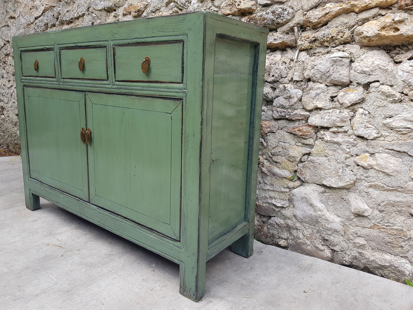 Moyen buffet 3 tiroirs 2 portes couleur vert amande 3