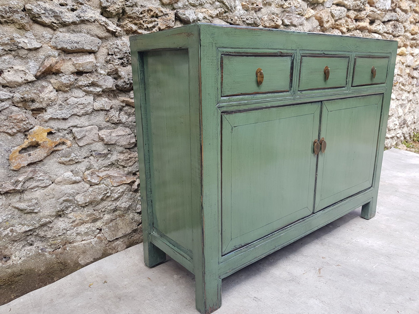 Moyen buffet 3 tiroirs 2 portes couleur vert amande 4