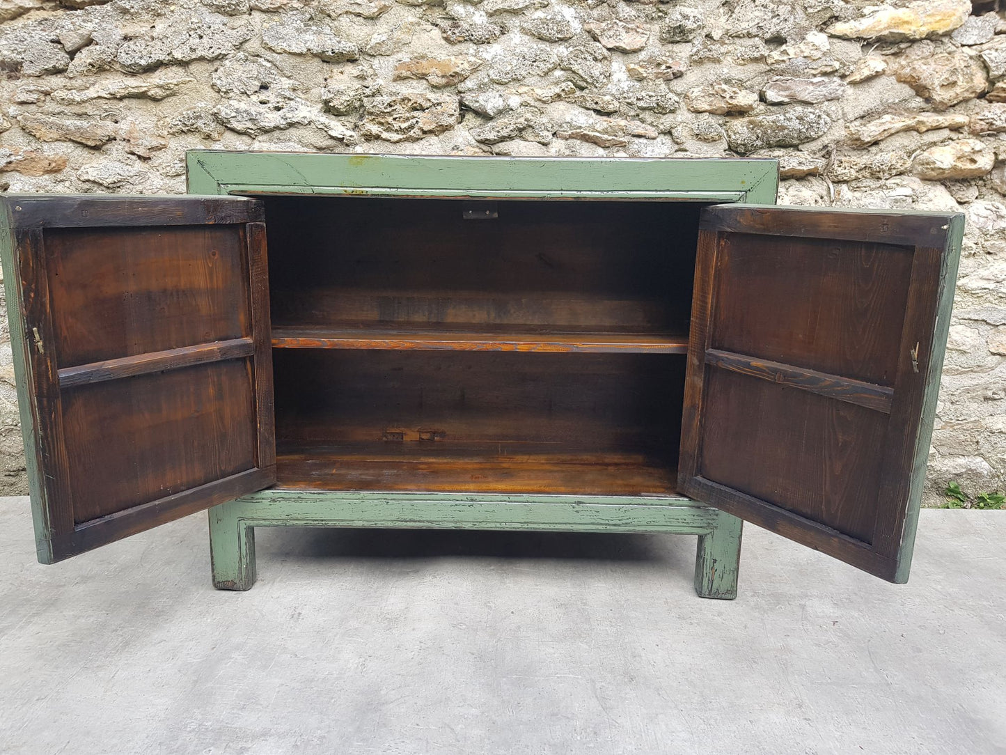 Moyen buffet 2 portes couleur vert amande 5
