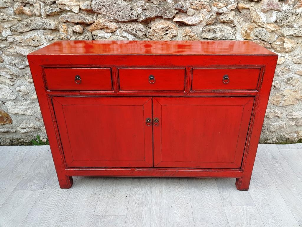 meuble 3 tiroirs 2 portes rouge clair dessus