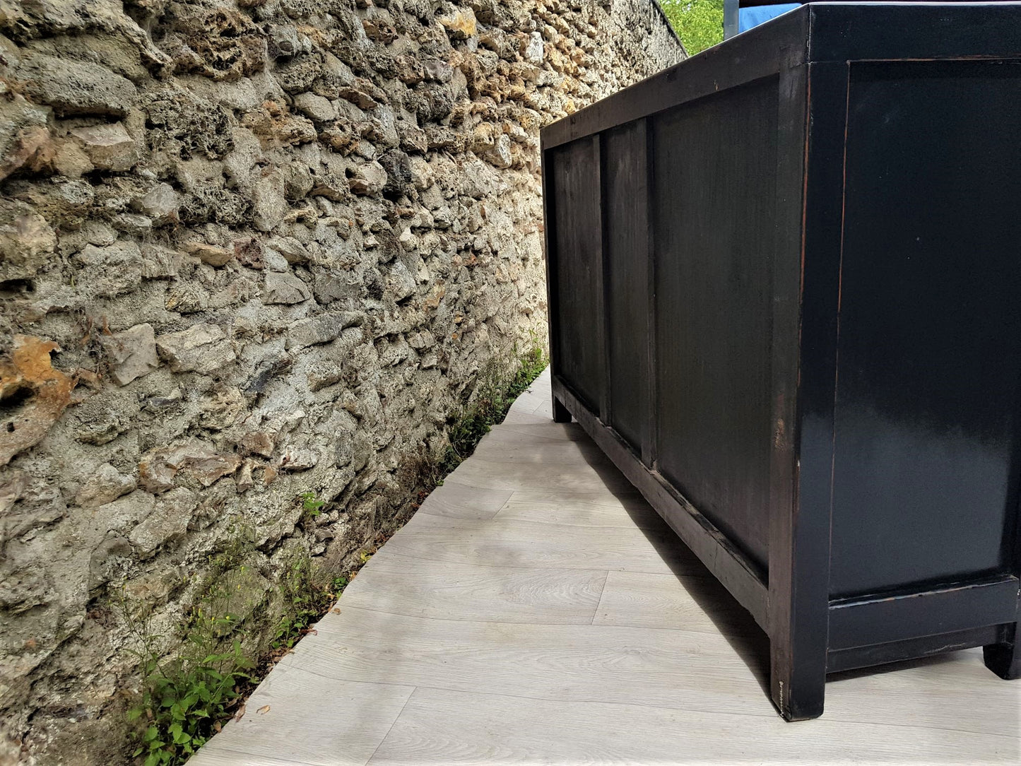 grand buffet 4 portes 3 tiroirs noir laqué arrière gauche