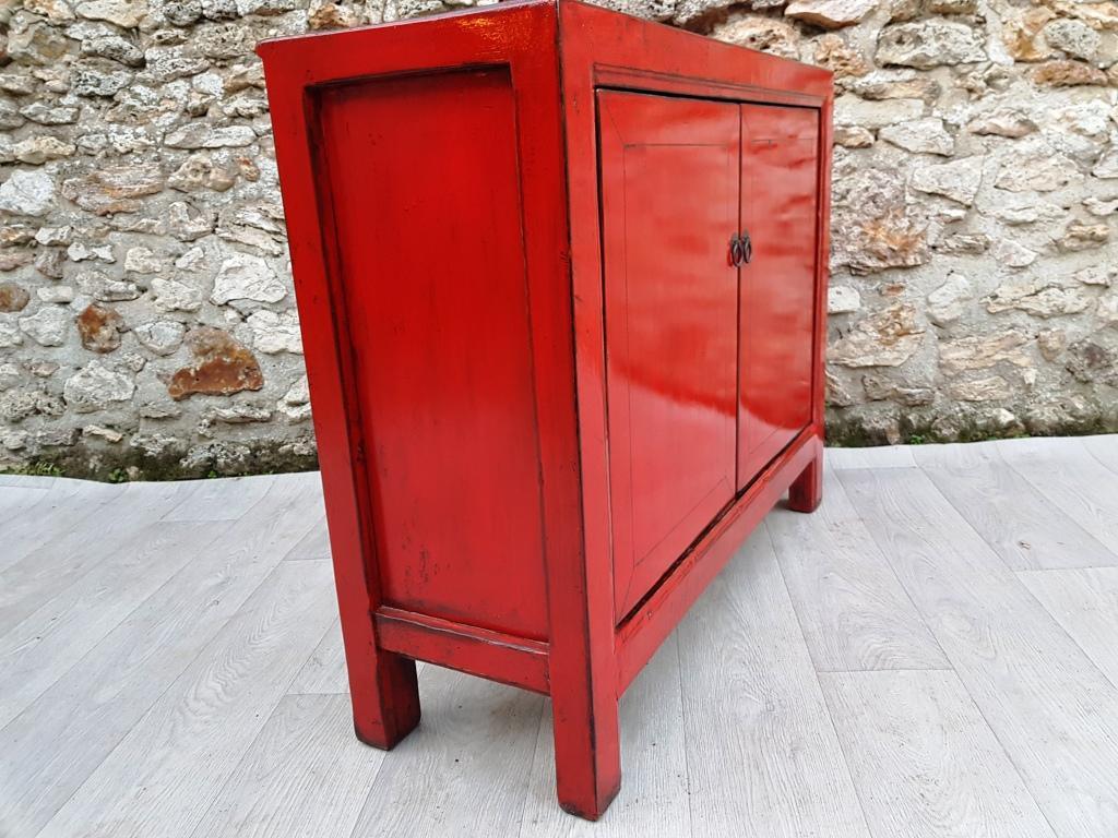 moyen buffet 2 portes couleur rouge clair 4