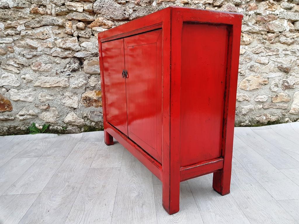 moyen buffet 2 portes couleur rouge clair 3