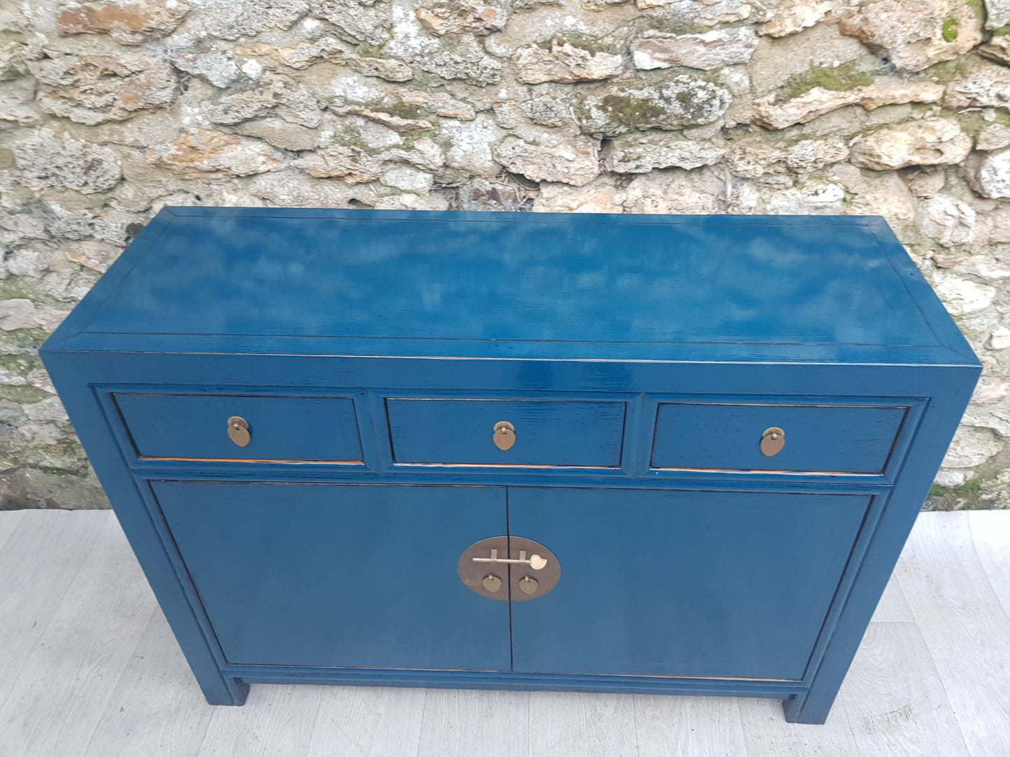 Buffet da soggiorno laccato blu anatra, 3 cassetti e 2 ante