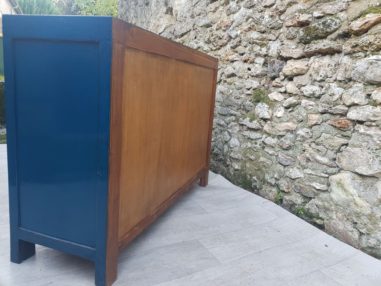 Buffet da soggiorno laccato blu anatra, 3 cassetti e 2 ante