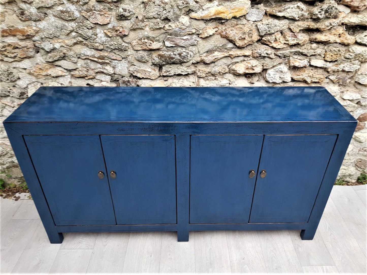 grand meuble buffet enfilade laqué bleu foncé dessus