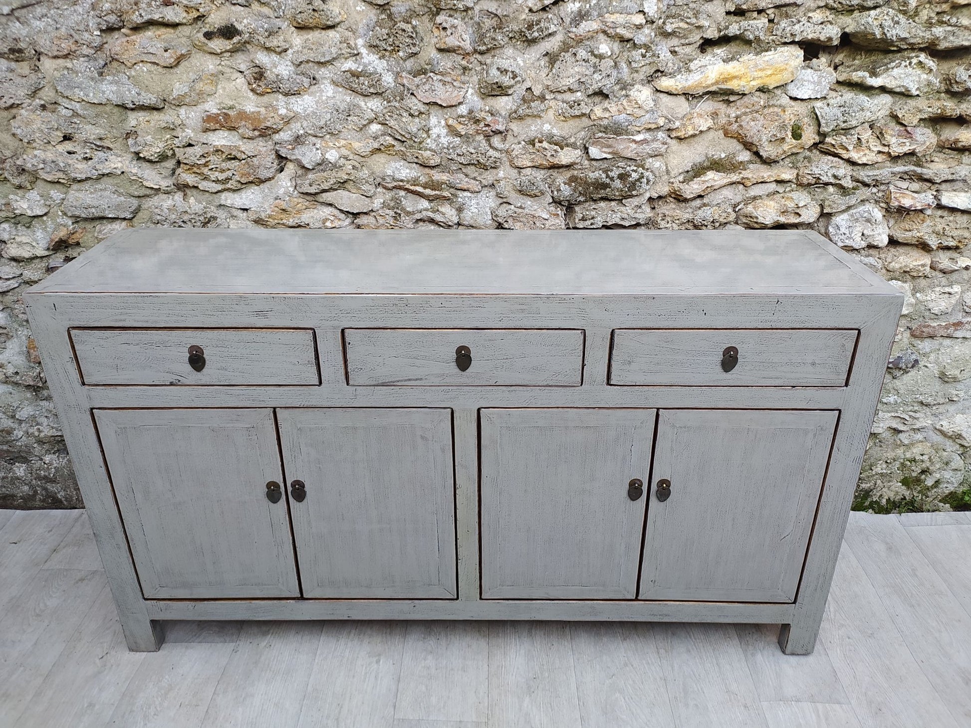 Grand buffet gris clair laqué 3 tiroirs et 4 portes dessus