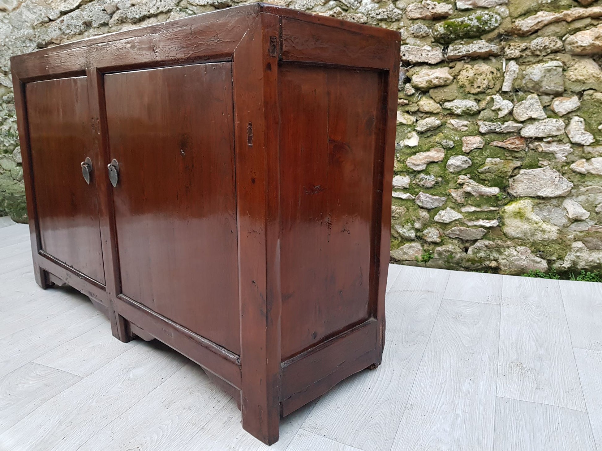 meuble buffet bahut moyen 2 portes bois massif orme foncé 5