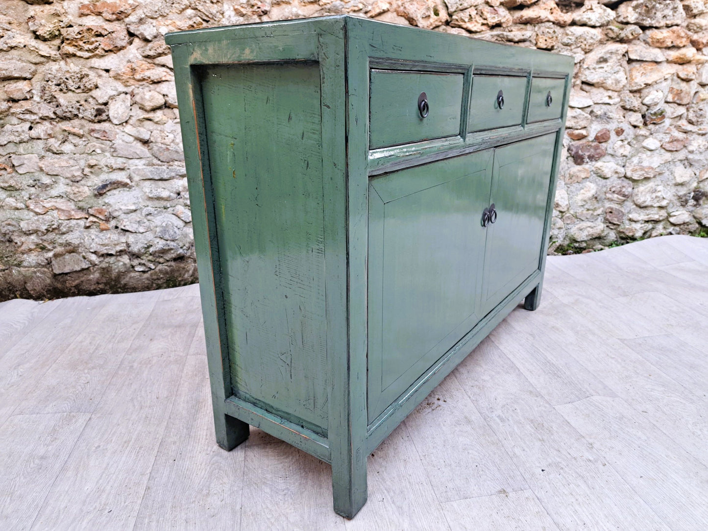 Moyen meuble vert paon laqué 3 tiroirs et 2 portes gauche