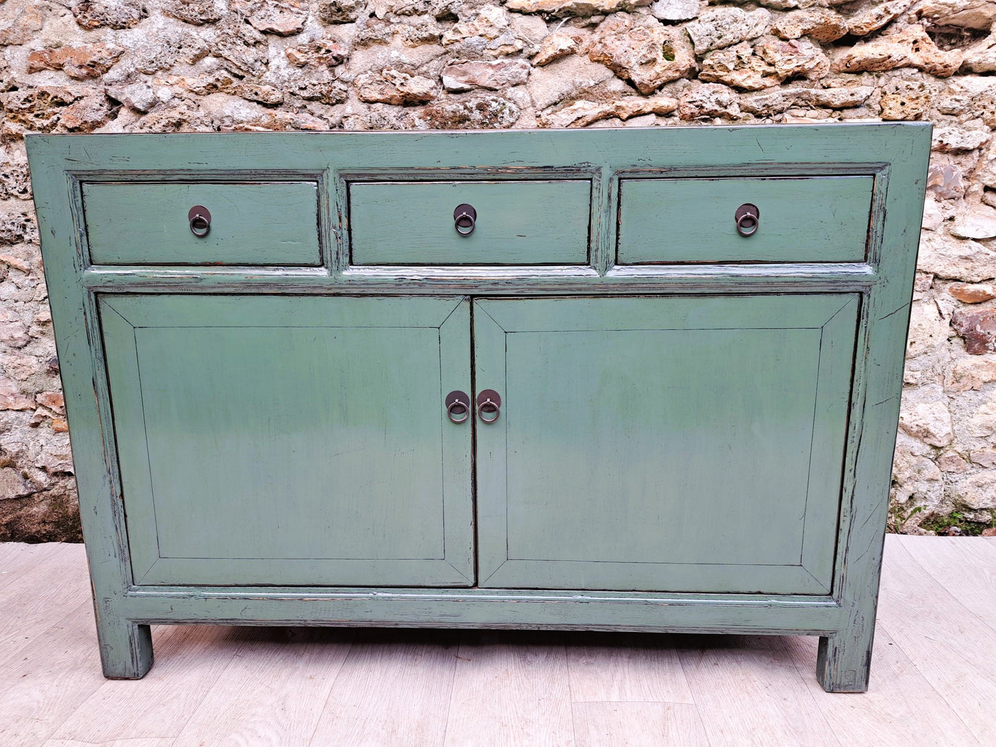 face meuble vert d'eau