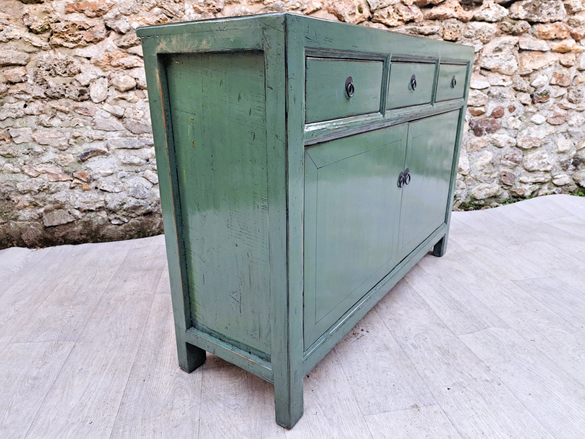 côté gauche meuble vert d'eau